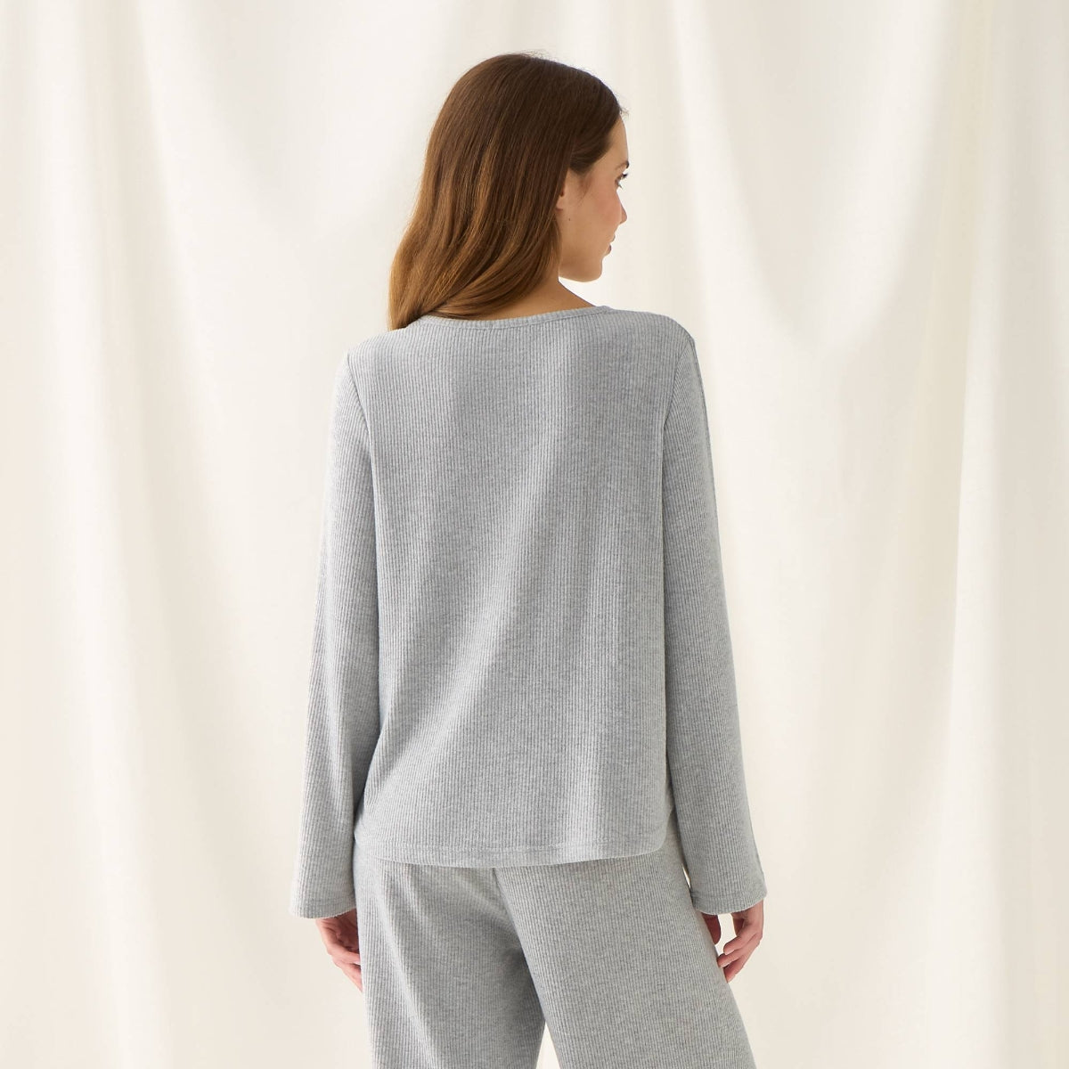 KIRU-CAMIS-A GRIS-1