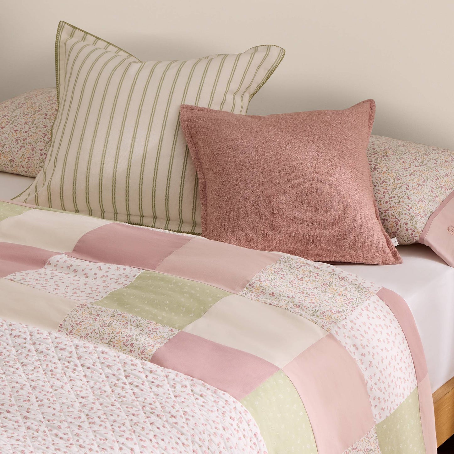 Cotton 180-thread floral patchwork duvet cover Lalapat