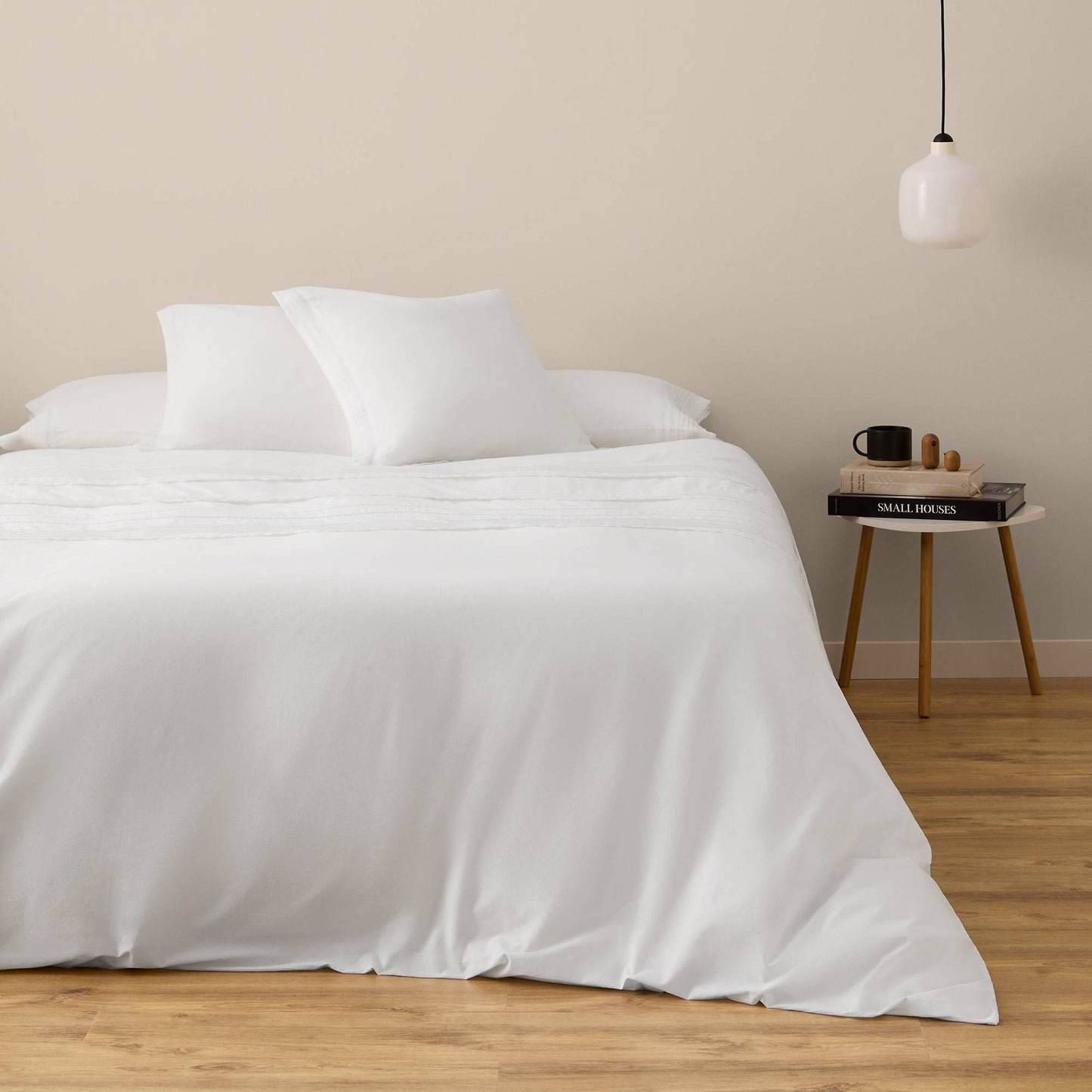 180-thread-count cotton duvet cover with lace details Lalace
