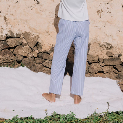 Pantalon en coton seersucker à fines rayures Lilia
