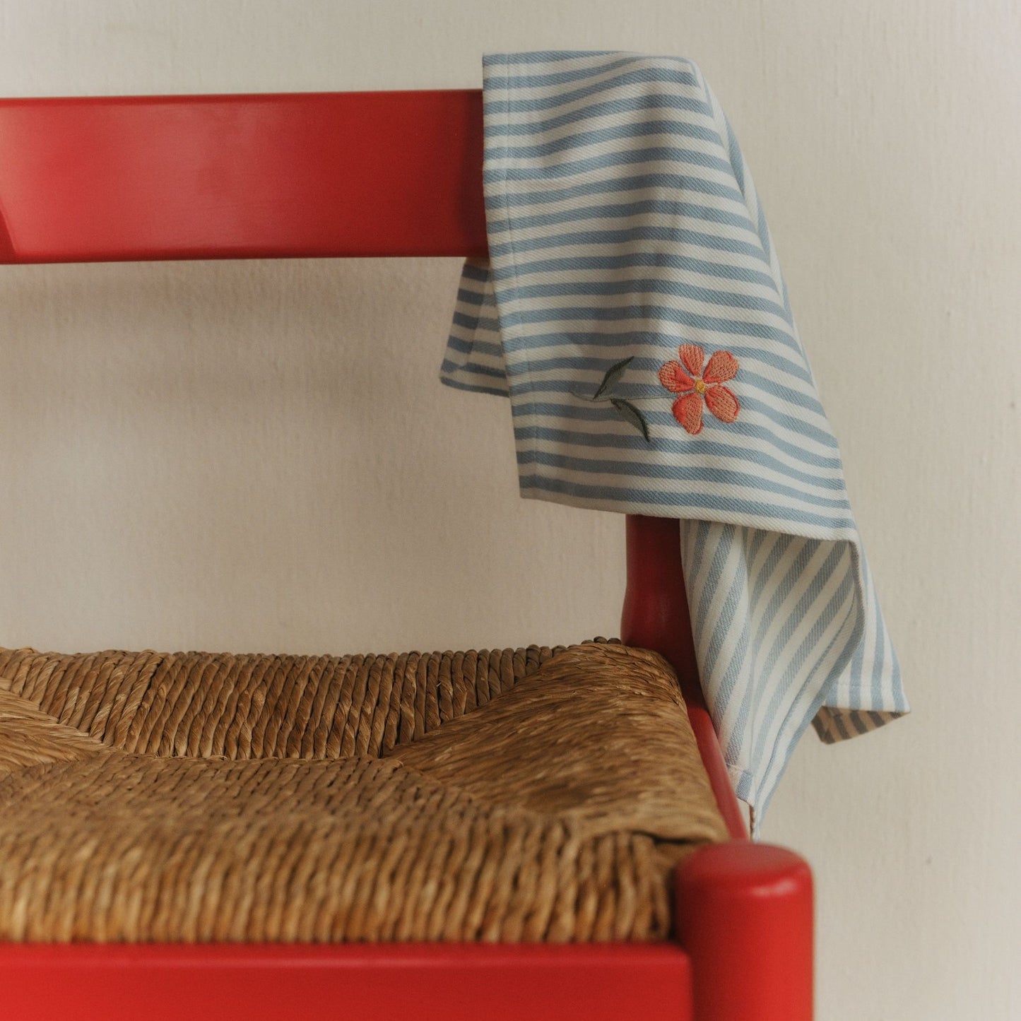 Tovaglioli in cotone con fiore ricamato Abu