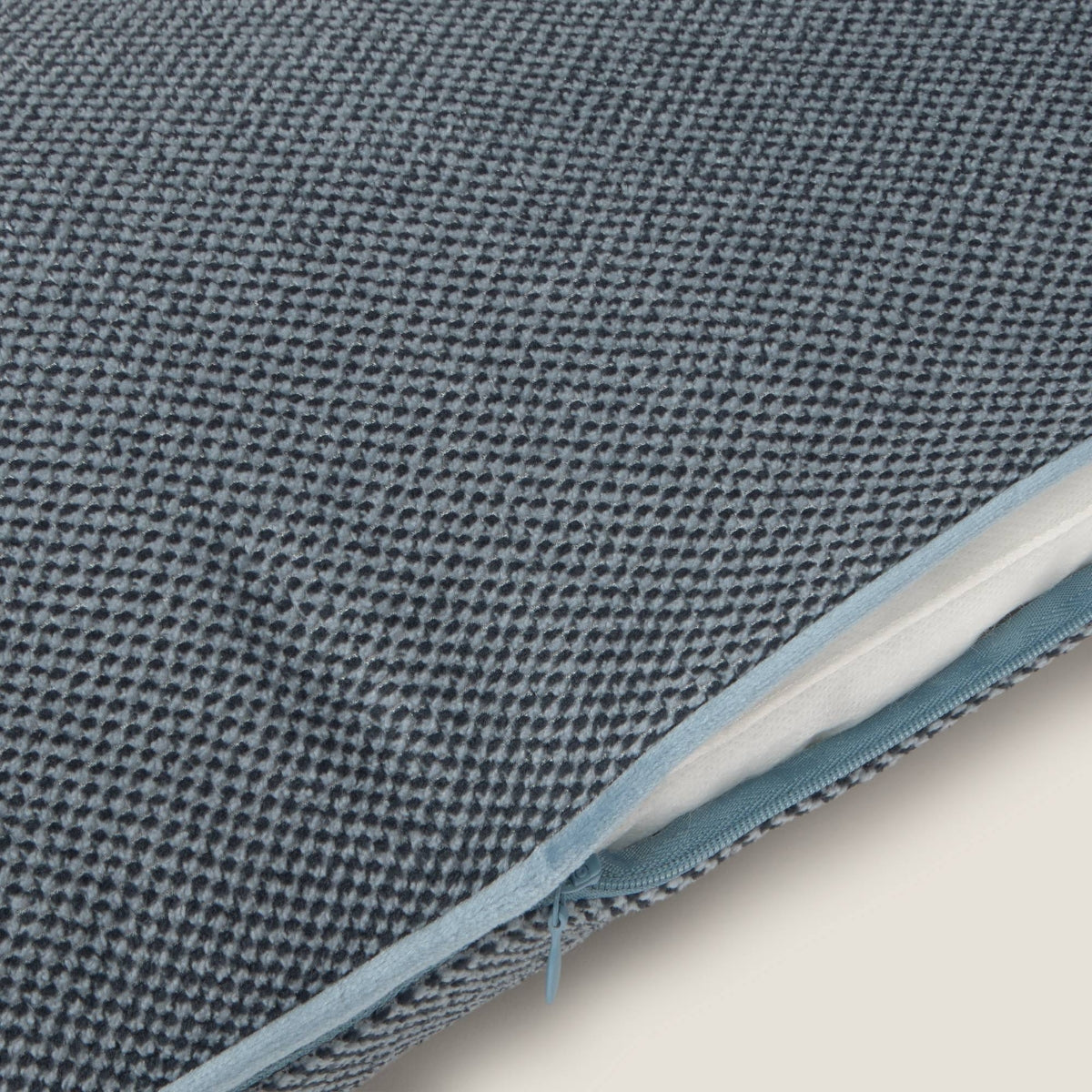 CHERNEC-COJIN-A AZUL-2