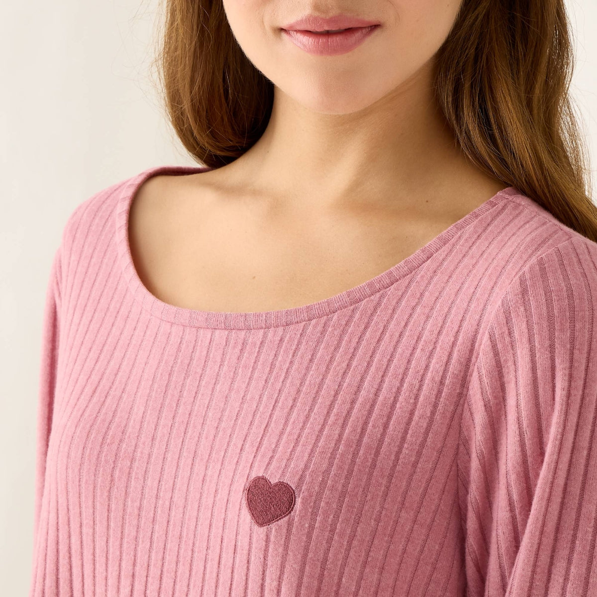 SISA-CAMIS-A ROSA-2