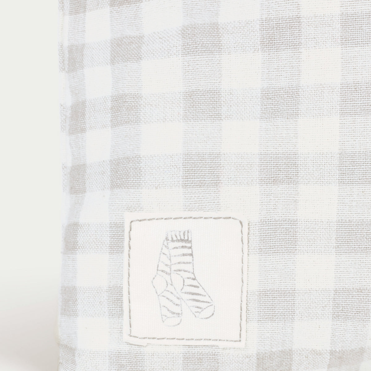 INTERIOR-NECES-A GRIS-1