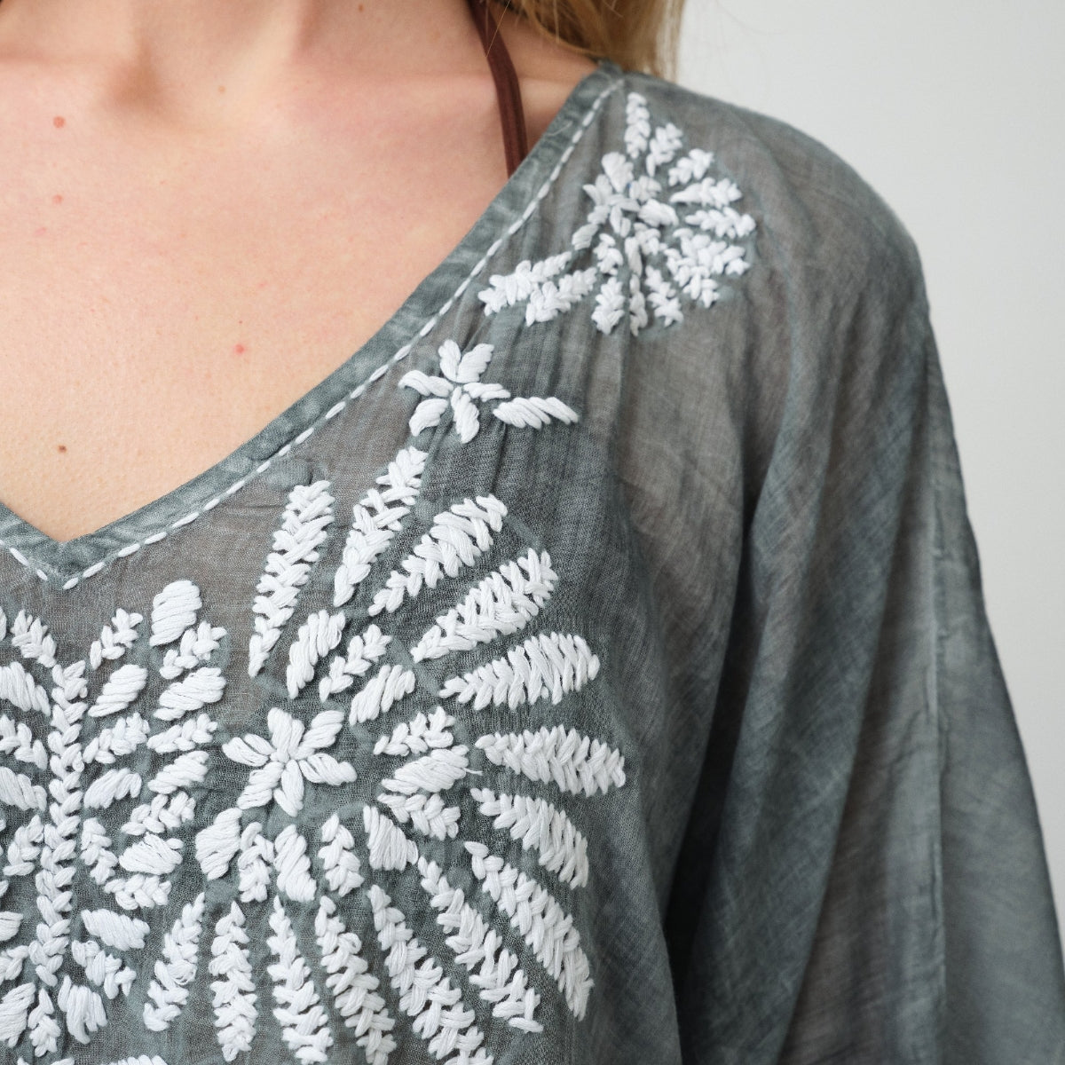 PILI-TUNIC-A GRIS-2