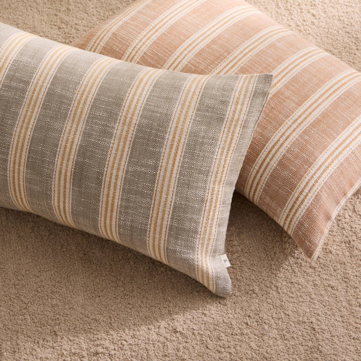 COLICU-COJIN-A AMARILLO-1