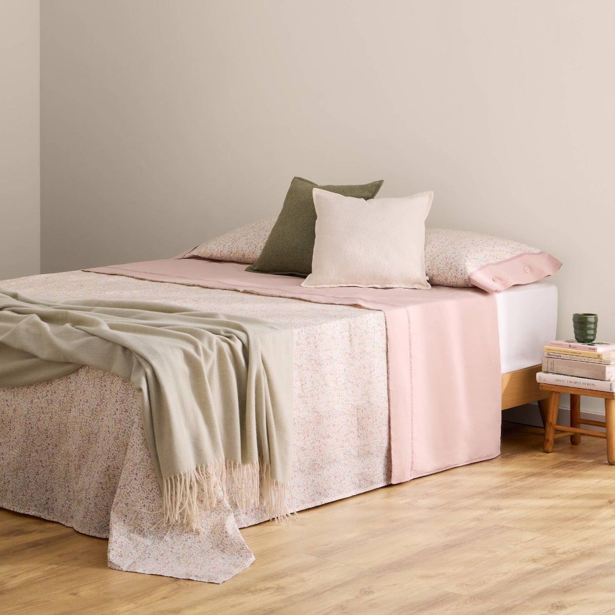 LALAPAT-SABAN-A ROSA-0