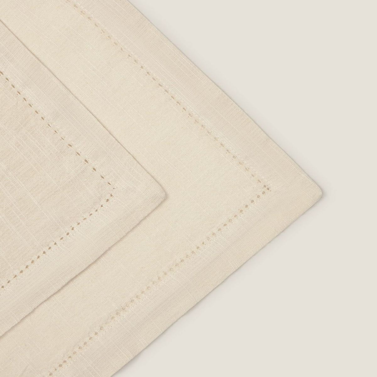 CLARU-SERVI-A BEIGE-2