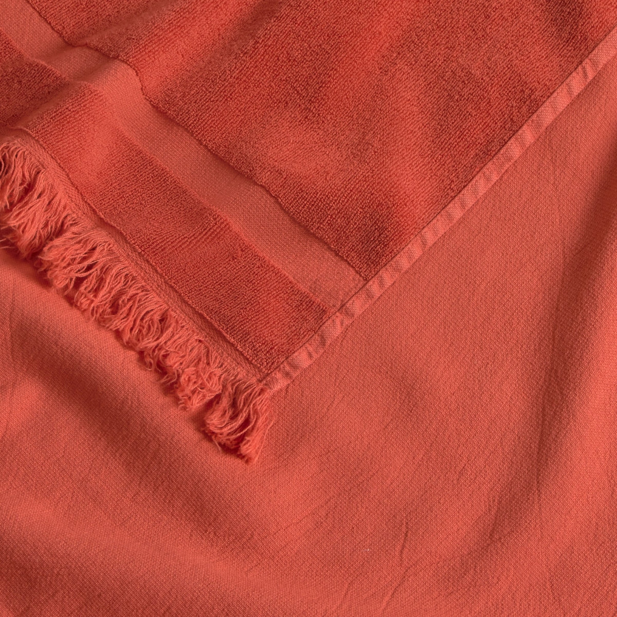 LIBE-TOALP-A ROJO-1