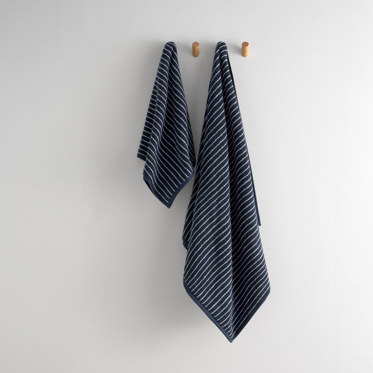 NILORA-TOALB-A AZUL MARINO-1
